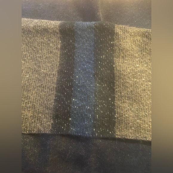 Steve Madden Black Metallic Scarf - Picture 3 of 6